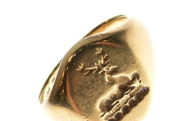 Gentleman's 18ct gold signet ring engraved with a stag,...