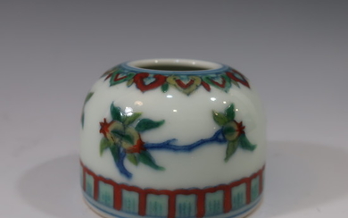 IMPERIAL CHINESE DOUCAI WATER COUPE - QIANLONG MARK AND PERIOD