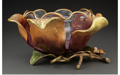 Jay Strongwater Partial Gilt and Enameled Glass Ellie Flower Bowl with Applied Swarovski Crystals (late 20th century)