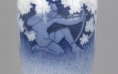 Large Art Nouveau vase, Royal Cop