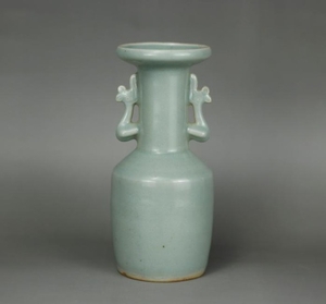 Longquan Celadon Porcelain Mallet Vase