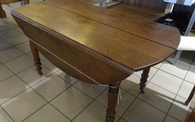 Louis Philippe 6 legs oak table in very...