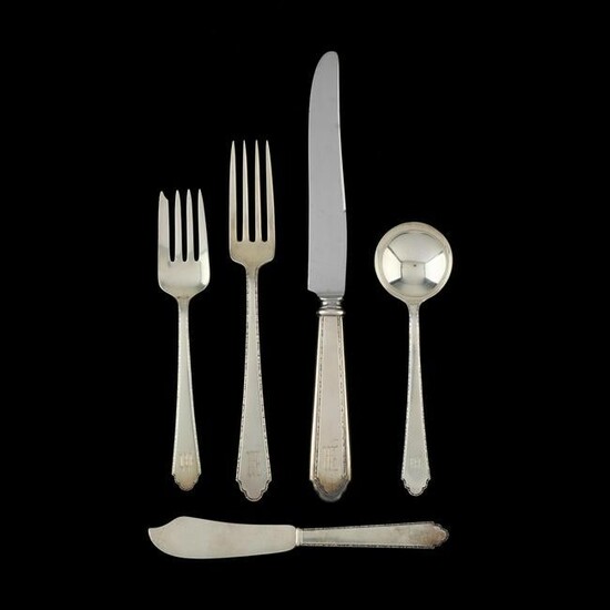 Lunt "William and Mary" Sterling Silver Flatware