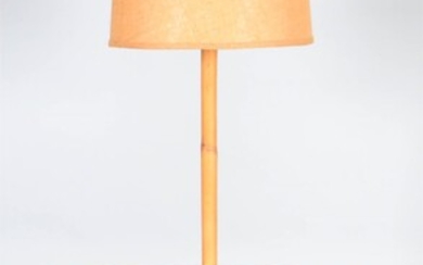 MID-CENTURY RATTAN LAMP TABLE