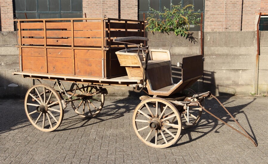 (-), Old carriage with box with slats, 320...