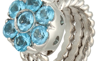 Pasquale Bruni 18K witgouden ring met vrij bewegende bloem bezet met ca. 3.50 ct. blauwe topaas.