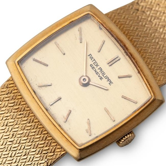 Patek Philippe 18K Gold Manual Wind Gold Bracelet Watch