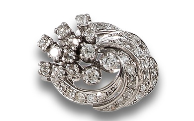 RING IN WHITE GOLD AND DIAMONDS