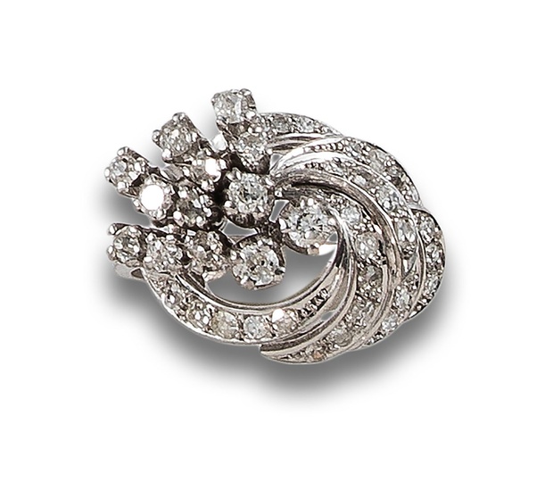 RING IN WHITE GOLD AND DIAMONDS