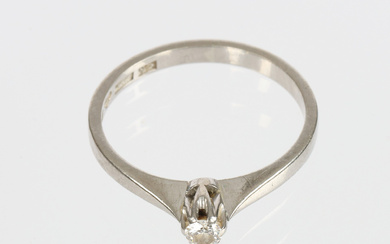 SOLITAIRE RING WITH DIAMOND 0,9ct, 18K white gold, ring size 15.9, 1964.