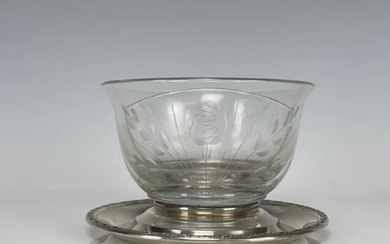 STERLING SILVER AND ETCHED GLASS SERVING DISH