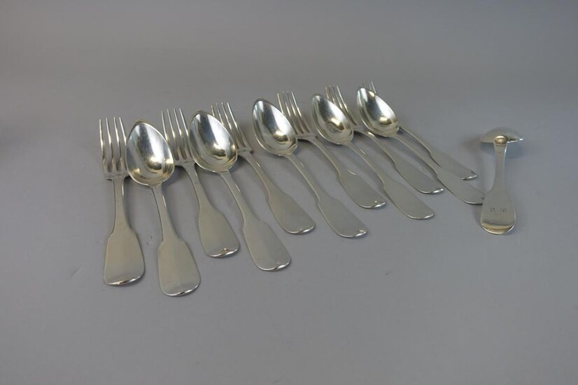 Suite of 6 silver uniplat model cutlery. RM figures.