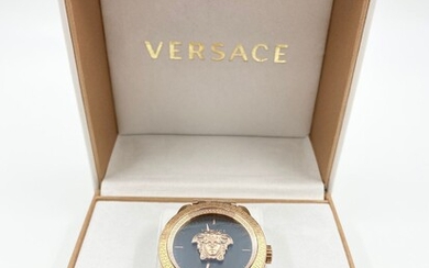 Une montre originale VERSACE PALAZZO EMPIRE pour hommes, richement plaquée d'or rose 18 carats. Diamètre...