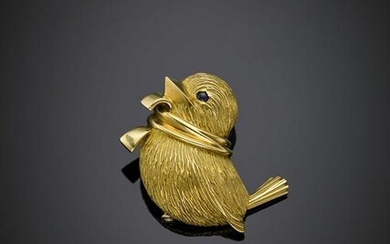 VAN CLEEF & ARPELS Yellow gold sparrow brooch, a