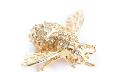 Vintage 14K YG Diamond Bee Pin Clyde Duneier