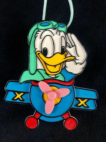 Vintage Donald Duck Flying Toy Animated Wings Propellor
