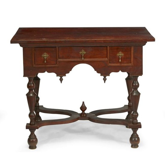 William & Mary walnut dressing table, 18th century and