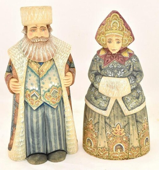Wooden figures – wedded pair of boyars