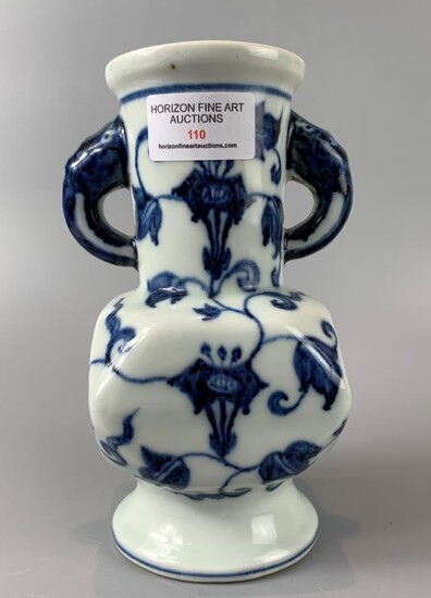 chinese blue and white porcelain hand painted twin handle...