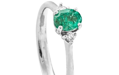 0.54 tcw Emerald Ring - 14 kt. White gold - Ring - 0.48 ct Emerald - 0.06 ct Diamonds - No Reserve Price