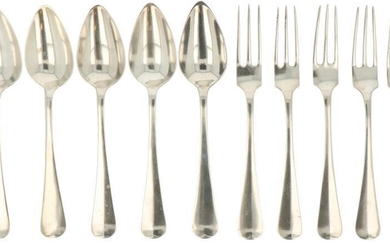 (10) piece lot with flatware collection "Haags Lofje" silver.