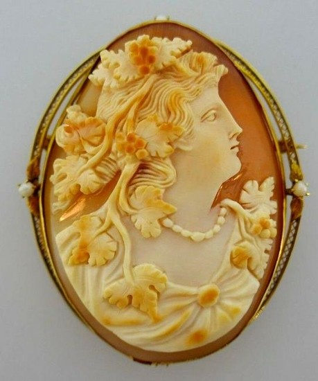 10k Yellow Gold Victorian Carved Cameo Pearl Brooch