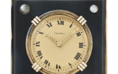 AGATE AND CHALCEDONY DESK CLOCK (OROLOGIO DA TAVOLO IN AGATA E CALCEDONIO), CARTIER