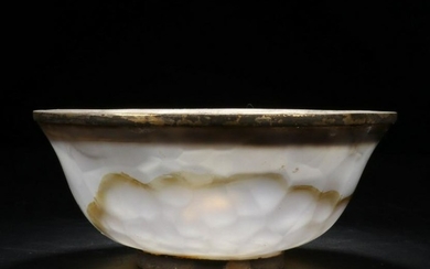 AN AGATE SLIVE WRAPPED BOWL