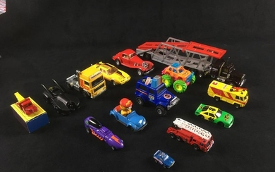 Mixed Lot of Toy Cars Diecast and Plastic 14 Pieces