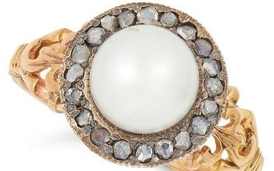 PEARL AND DIAMOND CLUSTER RING set with a pearl in a