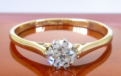 14 kt. Gold - Diamond ring with 0.42 carat solitaire brilliant.