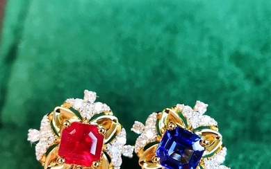 14K GOLD 0.70 CTW VIVID RED NATURAL RUBY & SAPPHIRE & DIAMOND EARRINGS