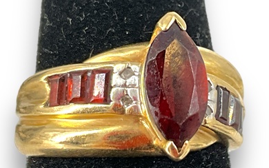 14kt Yellow Gold Garnet & Diamond Ring