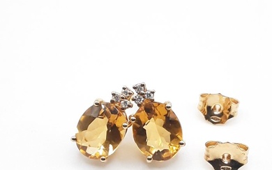18 kt. Yellow gold - Earrings - 2.40 ct Topaz - Diamonds
