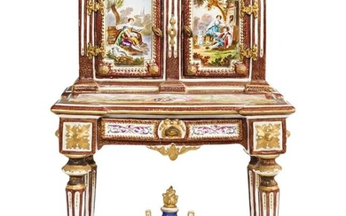 18th Century Porcelain Jewelry Case