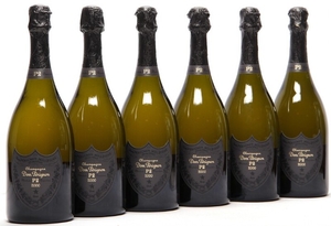 1905/3011: 6 bts. Champagne Dom Pérignon "Cuvée P2", Moët & Chandon 2000 A (hf/in). Oc.