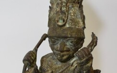 Fine . Benin Bronze. Guardian of Oba