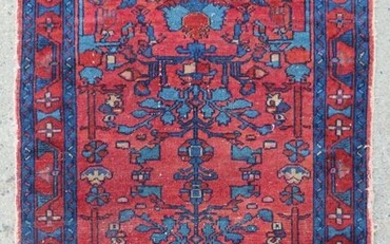 2'5" X 3'9" Old Persian Hamadan Rug