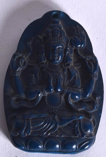 A CHINESE CARVED LAPIS LAZULI PLAQUE PENDANT, depicting