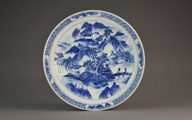 A Chinese blue and white dish, 19th century