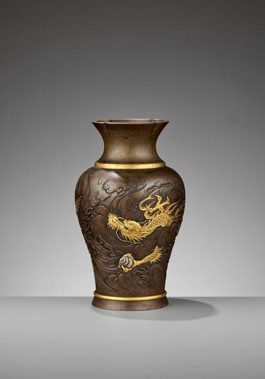 A GOLD AND SILVER-INLAID BRONZE 'DRAGON' VASE
