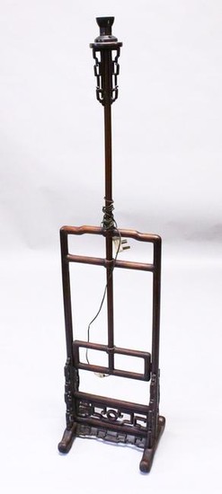 A GOOD 19TH CENTURY CHINESE CARVED HARDWOOD LAMP STAND