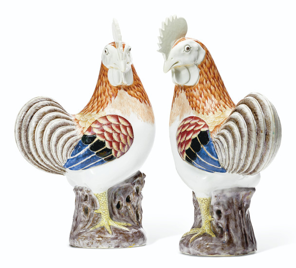 A LARGE PAIR OF ROOSTERS, QIANLONG PERIOD (1736-1795)