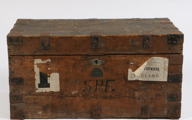 A LATE 19TH/EARLY 20TH CENTURY PINE AND METAL BOUND TRUNK.
