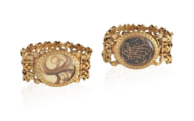 A PAIR OF LATE 18TH CENTURY MOURNING GOLD BRACELETS, CIRCA...
