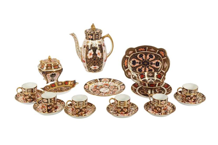 A SET OF SIX ROYAL CROWN DERBY COFFEE CANS AND SAUCERS, EARLY 20TH CENTURY