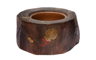 A SMALL JAPANESE LACQUERED HIBACHI
