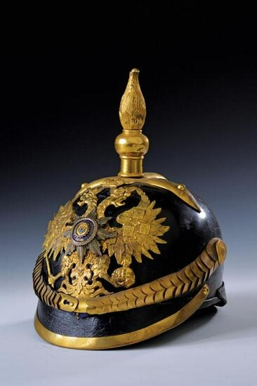 A infantry of the guard officer's helmet