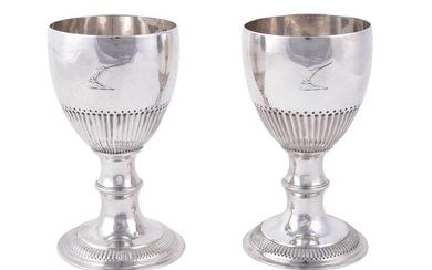 A pair of George III Irish silver goblets by Richard Williams