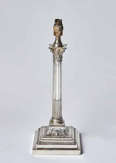 AN EDWARD VII STERLING SILVER CORINTHIAN COLUMN TABLE LAMP